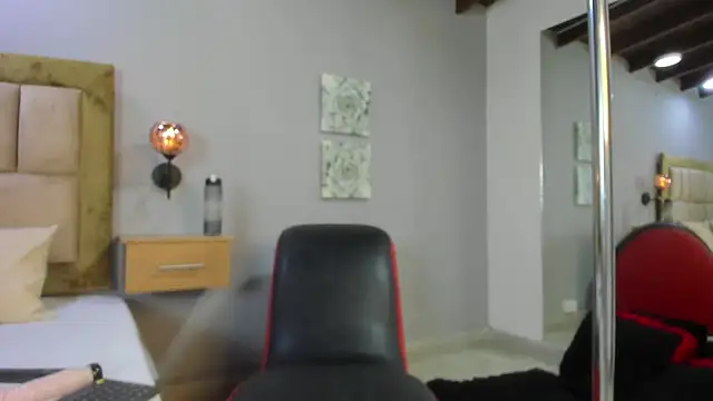 Natasha bluer online show from January 2025 02:43:02 AM