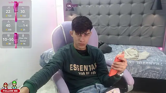 Dyla n18 online show from January 2025 11:30:01 PM