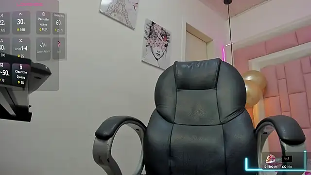 Dyla n18 online show from October 2025 11:48:02 PM