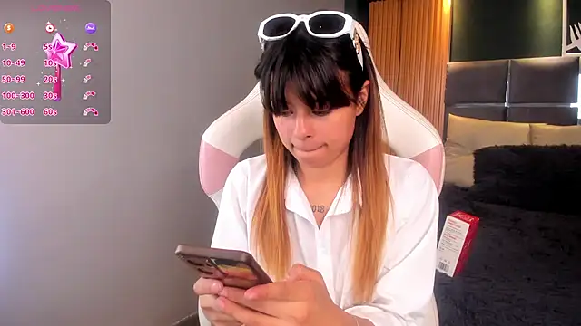 Antonella Torres2 online show from December 2024 10:05:02 PM