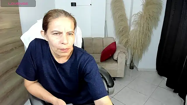 Milf karlye online show from February 2026 04:31:01 AM