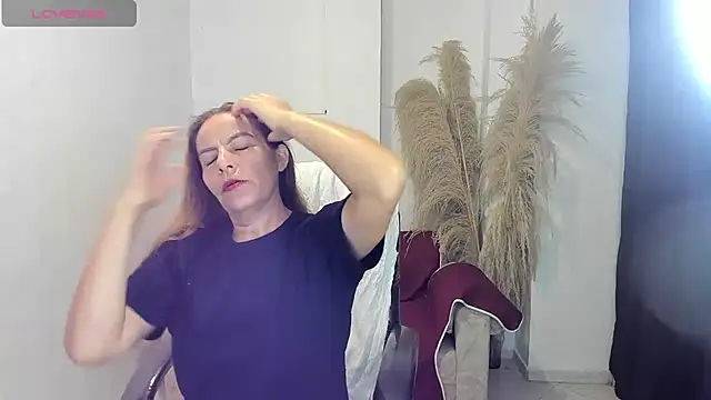 Snapshot of Milf_karlye chatting on June 2026 09:11:02 AM Milf karlye online show from June 2026 09:11:02 AM