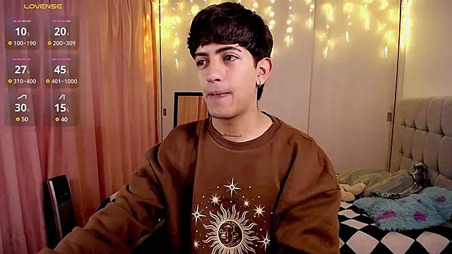 Snapshot of teobowny_ chatting on December 2024 05:00:01 PM teobowny online show from December 2024 05:00:01 PM