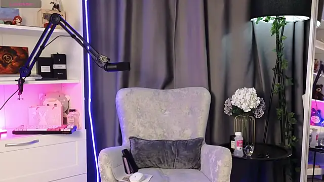 Snapshot of Anal_Girl_ chatting on May 2026 06:15:02 PM Anal Girl online show from May 2026 06:15:02 PM