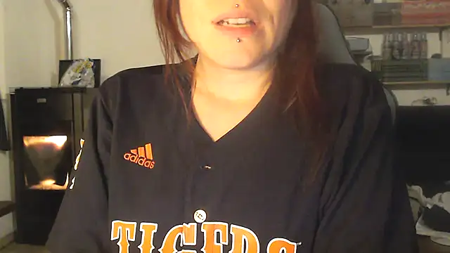 complicata mente online show from January 2025 08:48:02 PM