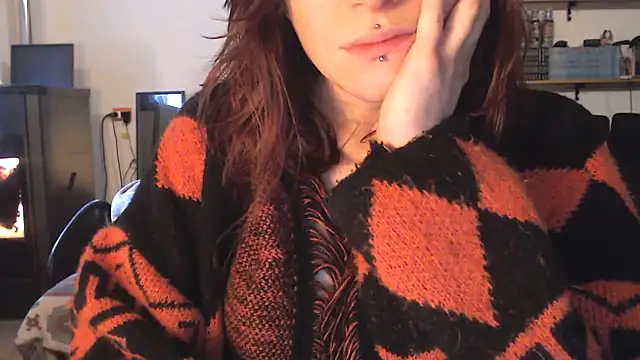 complicata mente online show from January 2025 11:23:02 AM