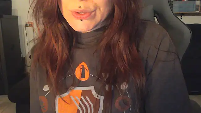 complicata mente online show from February 2025 10:14:02 PM