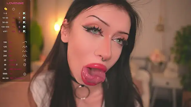 Devilsss toy online show from October 2025 03:44:02 PM