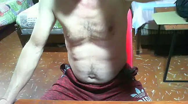 Snapshot of Roberto3102 chatting on December 2024 12:47:01 PM Roberto3102 online show from December 2024 12:47:01 PM