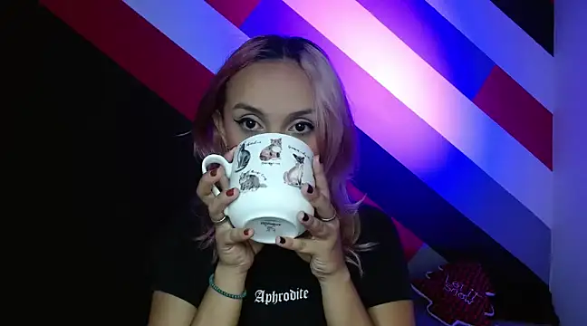 Alterego1   online show from December 2024 06:10:01 PM