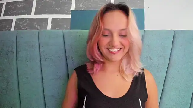 Alterego1   online show from October 2025 11:52:02 AM