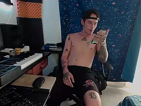 Snapshot of patrik_tattoo_ chatting on March 2025 08:00:01 PM patrik tattoo online show from March 2025 08:00:01 PM