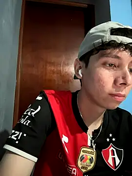 Snapshot of Omaaaaaaa00001 chatting on October 2025 06:42:02 PM Omaaaaaaa00001 online show from October 2025 06:42:02 PM