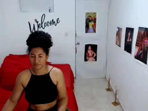 Snapshot of bellacrespalatina chatting on January 2025 11:24:01 PM bellacrespalatina online show from January 2025 11:24:01 PM