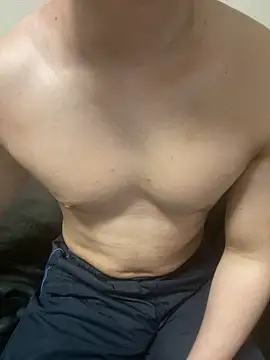 Snapshot of YU-KI00 chatting on May 2026 11:28:02 AM YU-KI00 online show from May 2026 11:28:02 AM