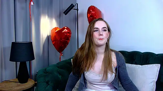 Snapshot of DanaDrake chatting on February 2025 06:21:01 PM DanaDrake online show from February 2025 06:21:01 PM