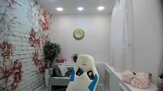 Snapshot of Cutie_Asya chatting on October 2025 04:29:01 AM Cutie Asya online show from October 2025 04:29:01 AM