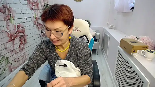 Snapshot of Cutie_Asya chatting on October 2025 04:35:02 AM Cutie Asya online show from October 2025 04:35:02 AM