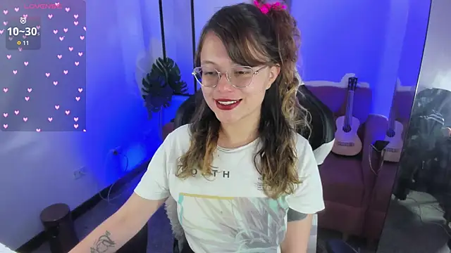 blackberrys  online show from October 2025 01:44:01 PM