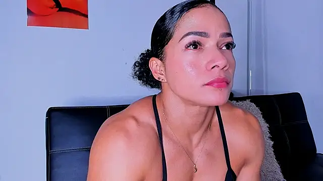 Snapshot of alexafit chatting on May 2026 09:21:02 PM alexafit online show from May 2026 09:21:02 PM