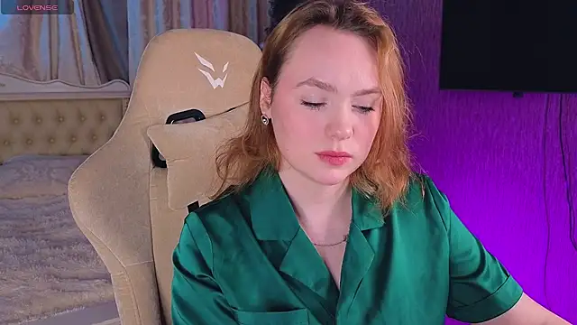 Kari Lunna online show from January 2025 03:12:02 AM