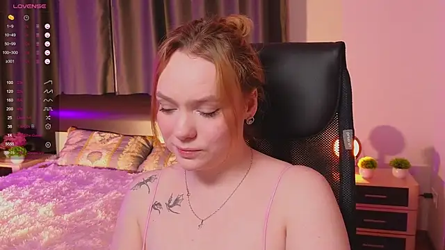 Kari Lunna online show from January 2025 03:22:01 AM