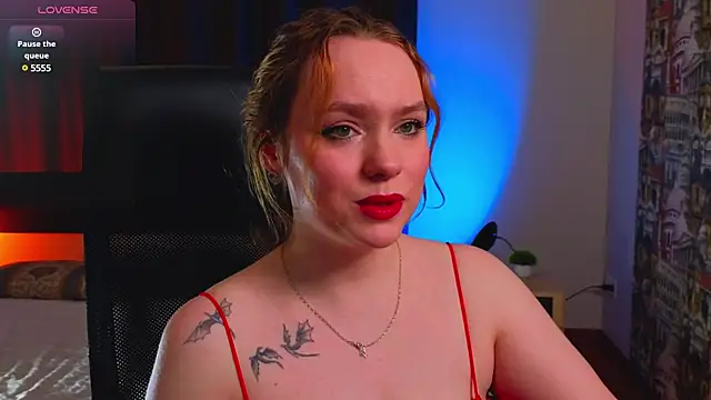 Kari Lunna online show from March 2025 04:41:01 AM