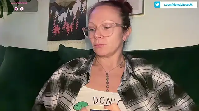 MelodyRoseUk online show from December 2025 03:30:02 PM