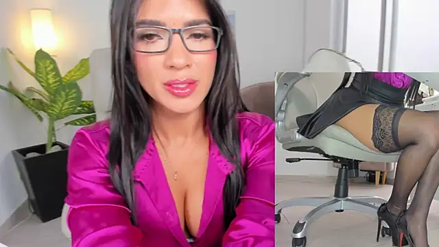 Snapshot of kimberly_ chatting on February 2025 07:21:01 PM kimberly online show from February 2025 07:21:01 PM