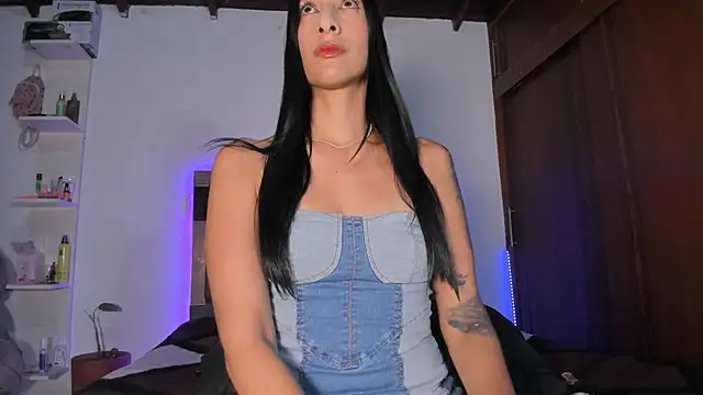 Carol M8 online show from October 2025 03:04:01 AM