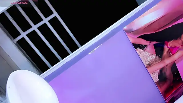 thifanny black online show from October 2025 06:11:02 AM