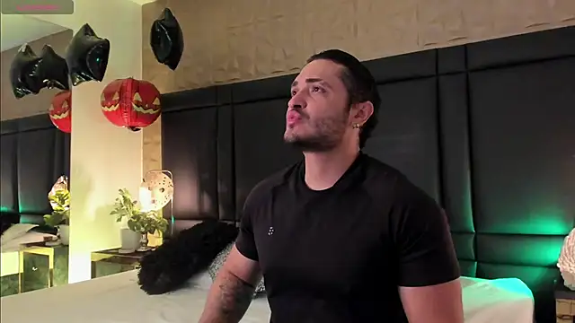 JossAckland online show from October 2025 08:09:02 PM