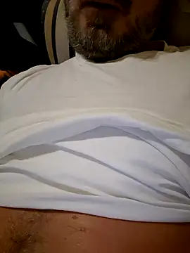 Snapshot of 1talianBeutifulCock chatting on December 2024 05:42:01 PM 1talianBeutifulCock online show from December 2024 05:42:01 PM