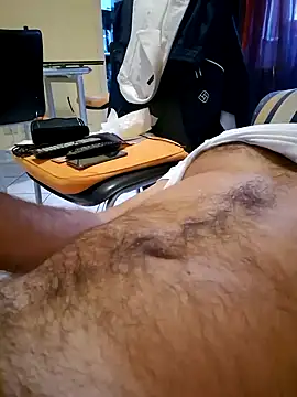 Snapshot of 1talianBeutifulCock chatting on January 2025 01:58:01 PM 1talianBeutifulCock online show from January 2025 01:58:01 PM