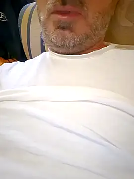 Snapshot of 1talianBeutifulCock chatting on February 2025 01:01:01 PM 1talianBeutifulCock online show from February 2025 01:01:01 PM