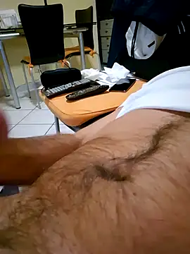 Snapshot of 1talianBeutifulCock chatting on February 2025 06:51:01 PM 1talianBeutifulCock online show from February 2025 06:51:01 PM
