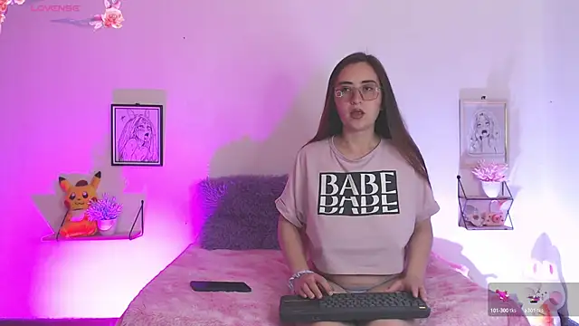 centaurigirl online show from December 2024 10:30:02 PM