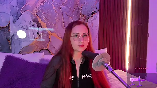 centaurigirl online show from January 2026 04:15:01 AM