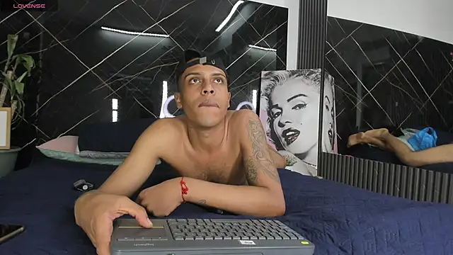 ada-brooke online show from April 2026 07:07:02 PM