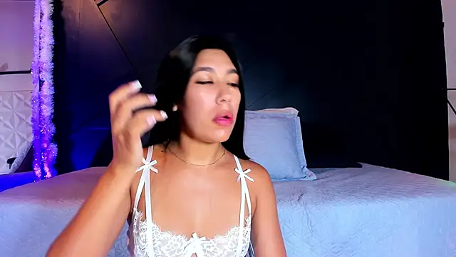 Emilyh  online show from January 2025 10:59:01 AM