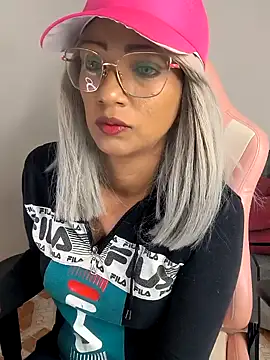 Amaliu  online show from January 2025 06:24:02 PM