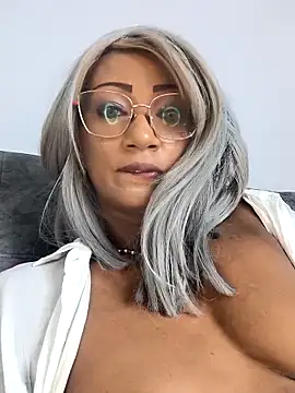 Amaliu  online show from January 2025 09:54:01 PM