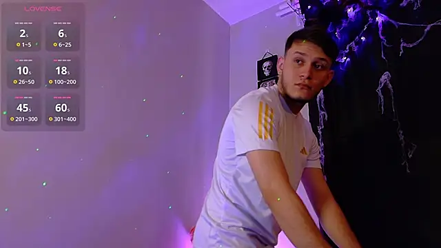 Snapshot of TommyandBillie chatting on October 2025 05:24:02 PM TommyandBillie online show from October 2025 05:24:02 PM