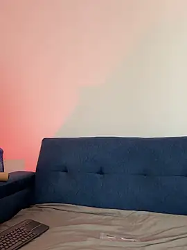 Andrewfalcon online show from October 2025 08:07:02 PM