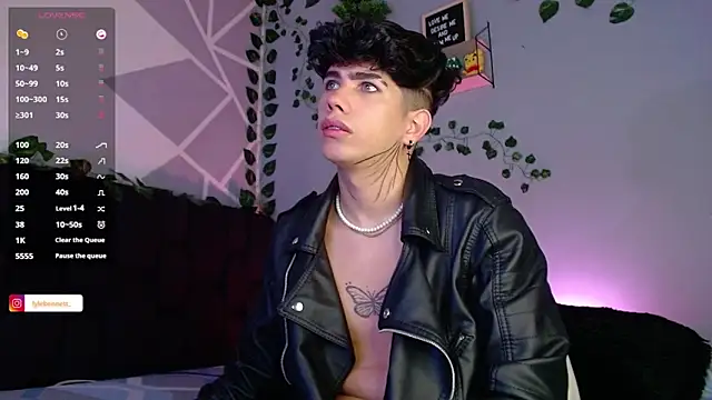 LyleBennett  online show from December 2024 10:00:02 AM