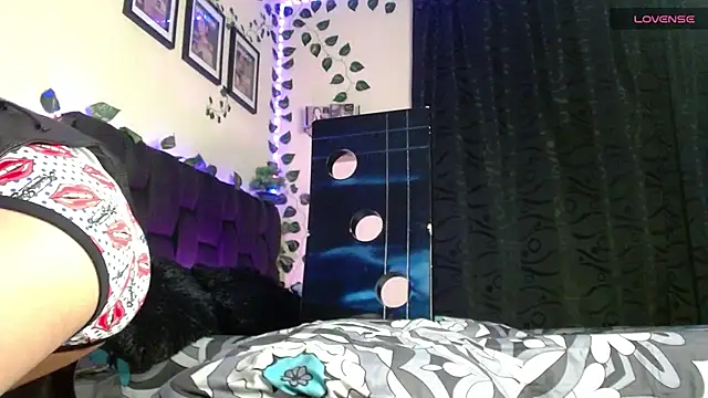 LyleBennett  online show from February 2025 09:24:02 AM