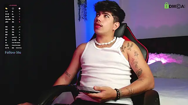 LyleBennett  online show from September 2025 12:17:01 PM