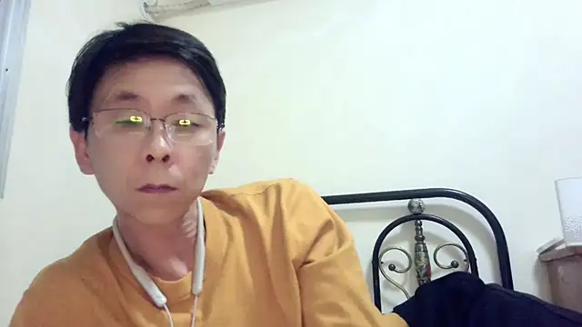 Snapshot of TGH521 chatting on February 2026 03:02:02 PM TGH521 online show from February 2026 03:02:02 PM