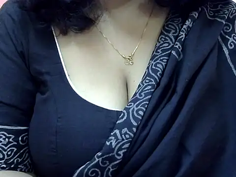 Snapshot of Riya_riyaa chatting on December 2024 06:41:02 AM Riya riyaa online show from December 2024 06:41:02 AM