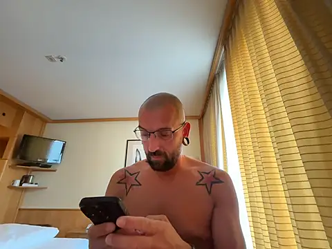 Snapshot of _Haptic_ chatting on July 2026 05:39:01 PM Haptic online show from July 2026 05:39:01 PM